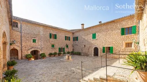 Historical finca in Sierra de Tramuntana Historical finca in Sierra de Tramuntana